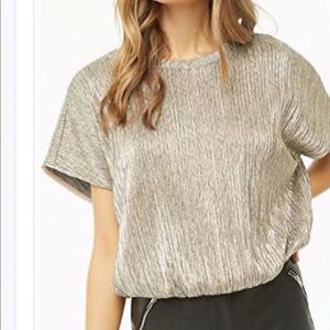 Size S oversized gold shirt, with elastic waist